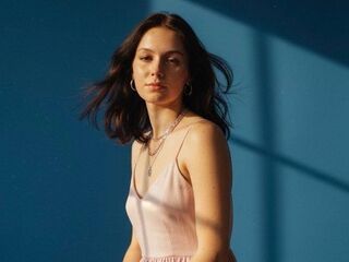 camgirl playing with sextoy MolliePoydras