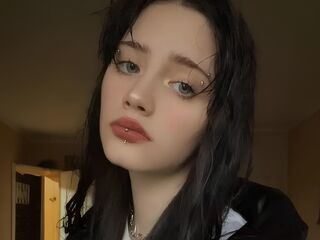 masturbating camgirl MyrtisHouzah