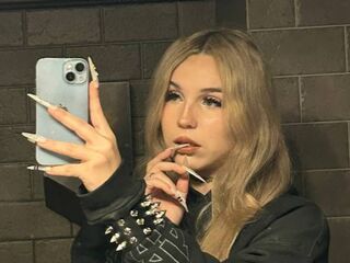 fingering girl cam picture NanciCamberos