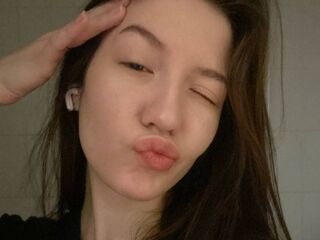 webcam strip tease show NoemiMeservy