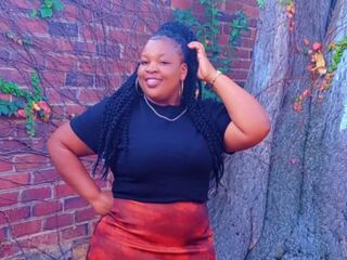 webcam hooker PearlyBrown