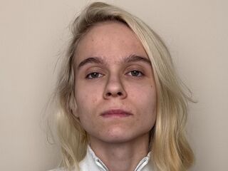 girl nude PoulaShade