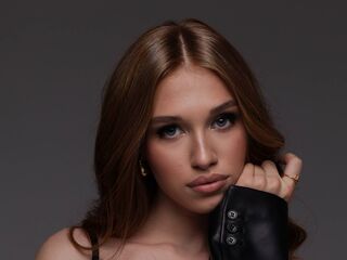 webcam babe chatroom RanaeEtherington