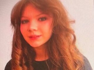 naked cam girl masturbating with vibrator RosieWalmont