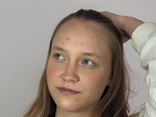 camgirl chat room SharriDougan