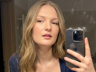 voyeur webcam ShavonKazunas