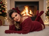 naughty camgirl masturbating with dildo TinaMercier