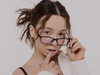 hot cam girl masturbating with sextoy TrixieMorgan