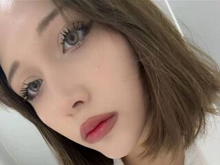 shaved pussy cam VanBobic