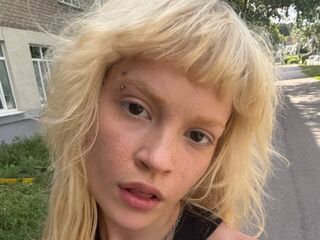 camgirl playing with sex toy WilliaMarquart