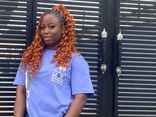 camgirl masturbating with sex toy ZaraLure