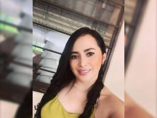camwhore fingering pussy mialaurentt